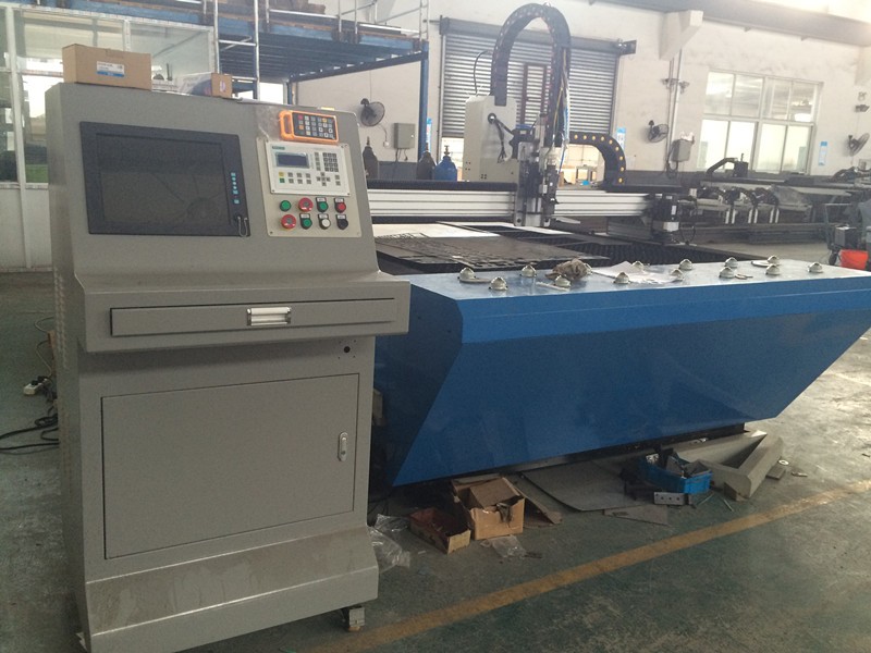 વ્યાવસાયિક પાઇપ ફાઇબર લેસર કટીંગ મશીન લેસર કટર